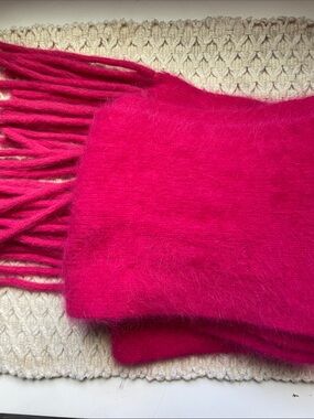 ANGORA SCARF HOT PINK